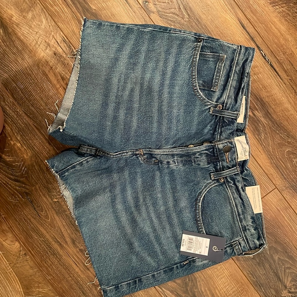 Brand New Universal Thread cutoff baggy shorts